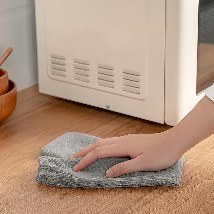 CleanSweep | 埃を掃除するための柔軟で長いブラシ