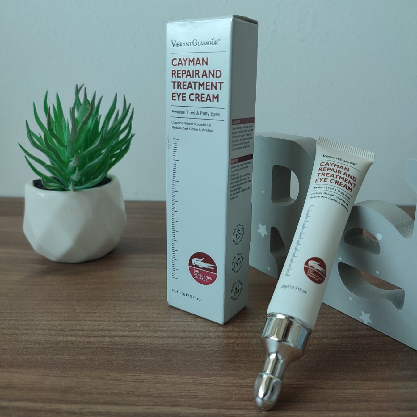 Krem pod oczy: efekt liftingu w 2 minuty