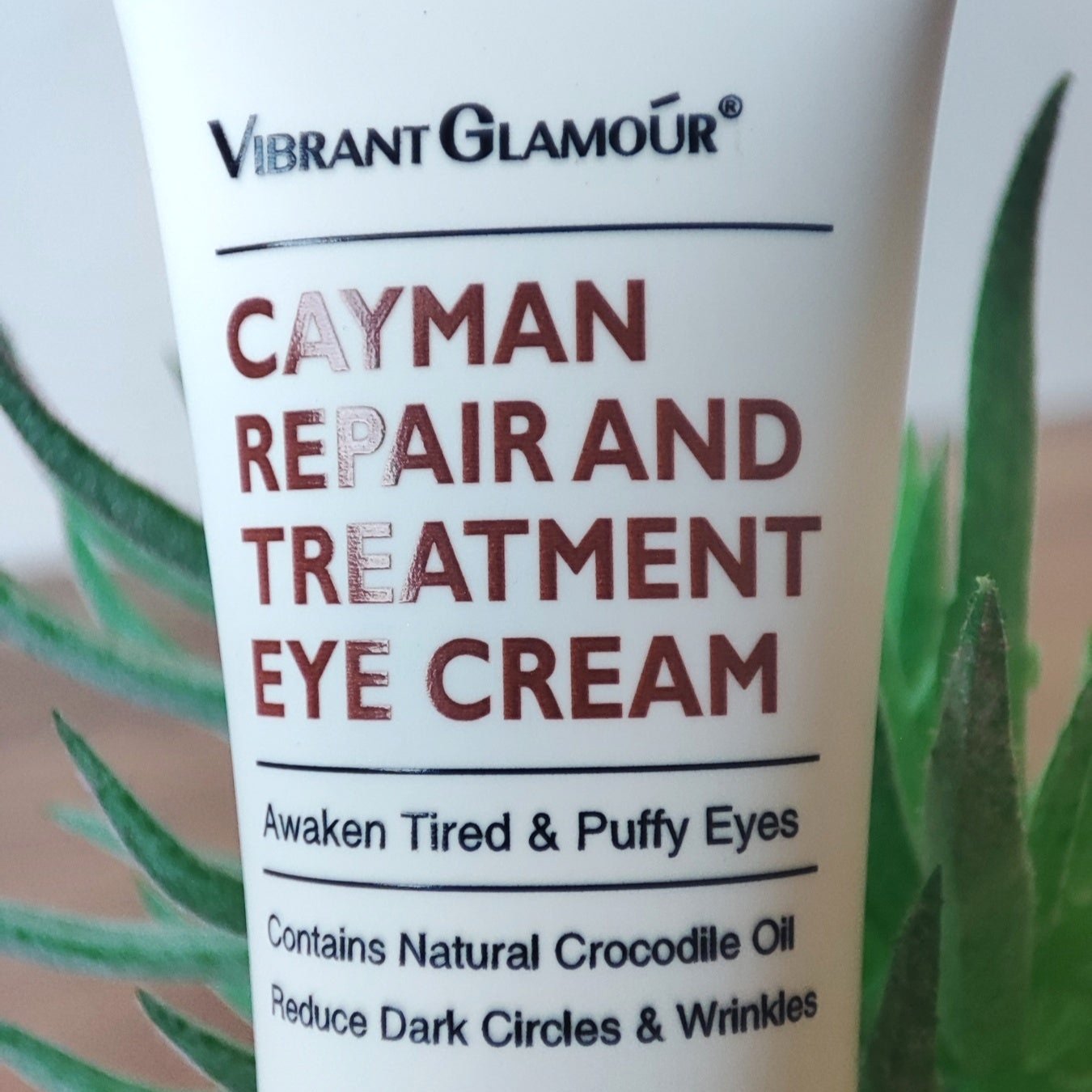 Eye contour cream: lifting effect in 2 minutes 